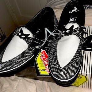 Nightmare Before Christmas Classic Slip on Vans MENS SZ 9 new in box 💀
